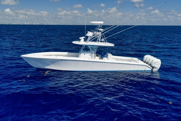 41-ft-Bahama-2017-41CC- Singer Island Florida United States  yacht for sale