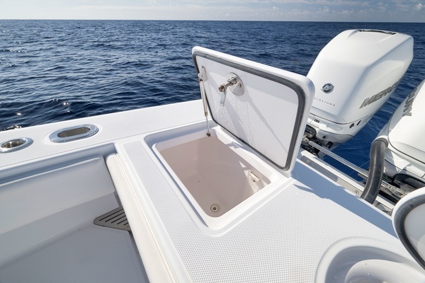 2017 Bahama 41