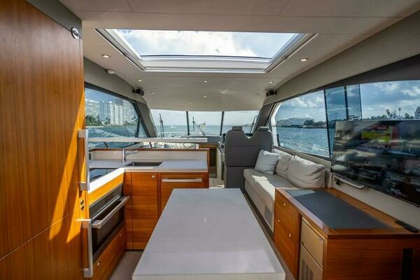 2021 Maritimo 50