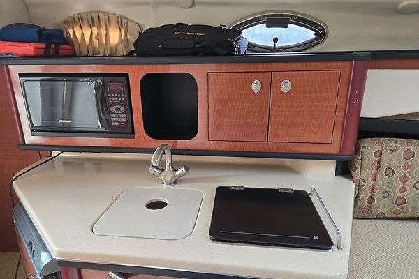 27ft Sea Ray Yacht For Sale