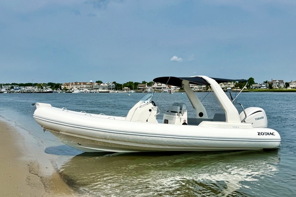24ft Zodiac Yacht For Sale
