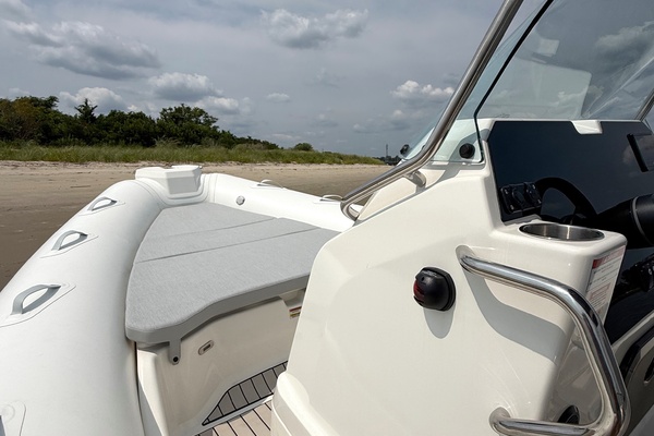 24ft Zodiac Yacht For Sale