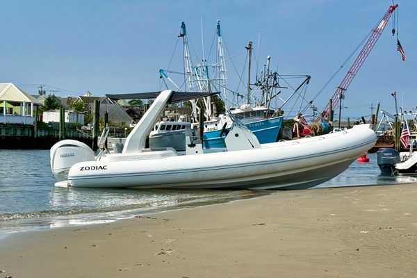 24ft Zodiac Yacht For Sale