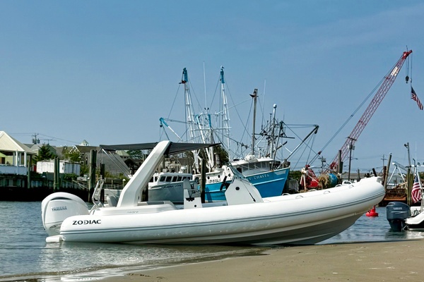 24ft Zodiac Yacht For Sale