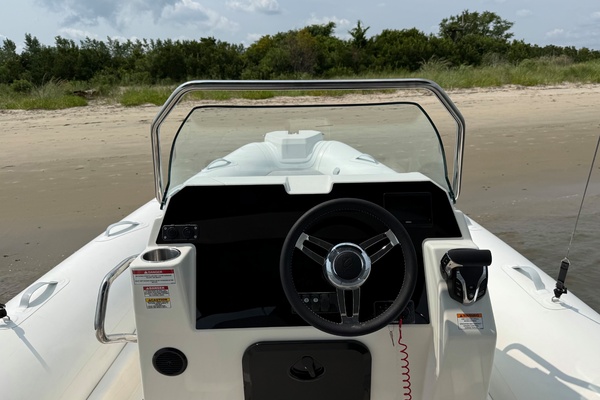 24ft Zodiac Yacht For Sale