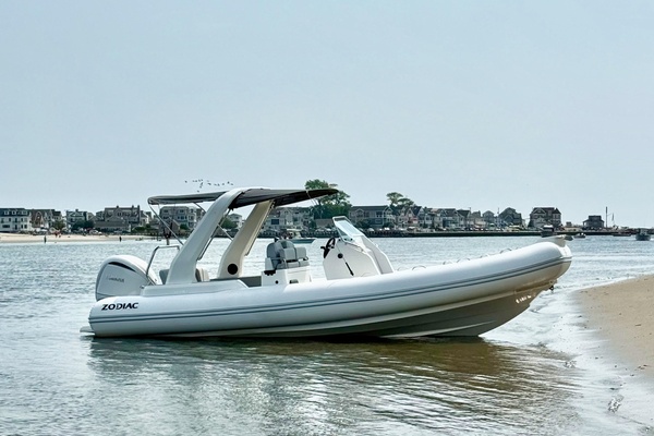 24ft Zodiac Yacht For Sale