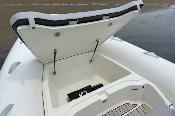 24ft Zodiac Yacht For Sale