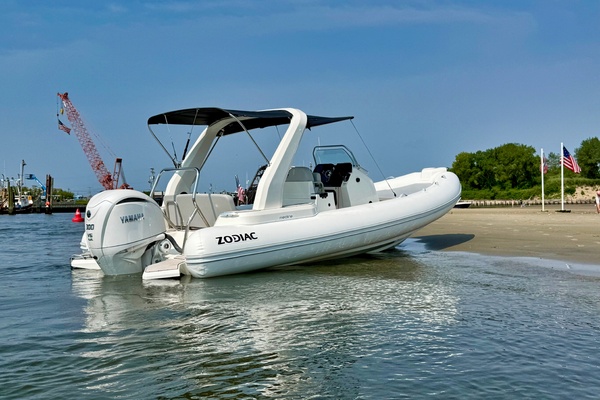 24ft Zodiac Yacht For Sale