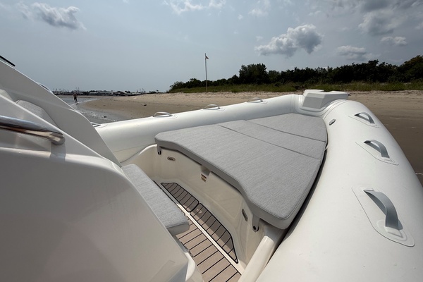 24ft Zodiac Yacht For Sale