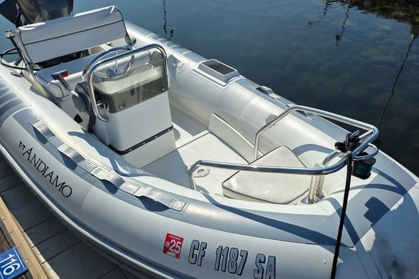 2004 Meridian 49