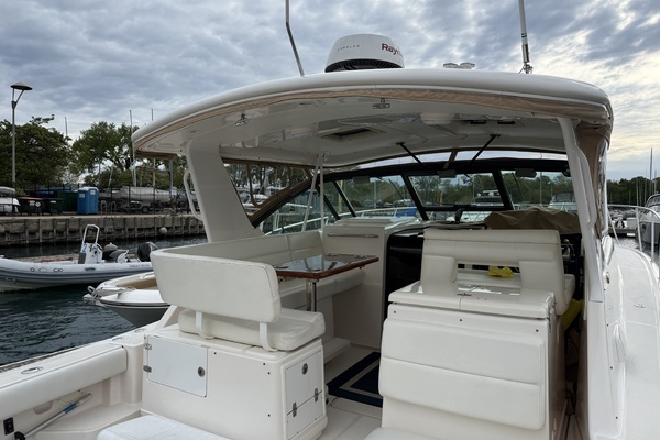 2003 Tiara Yachts 35