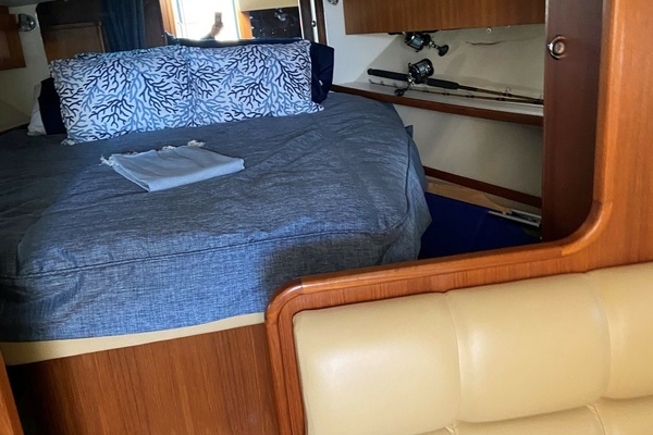 2003 Tiara Yachts 35