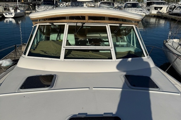 2003 Tiara Yachts 35