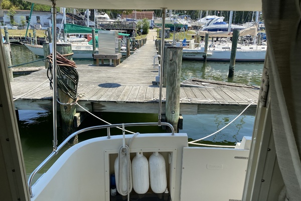 31ft Camano Yacht For Sale