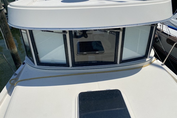 31ft Camano Yacht For Sale