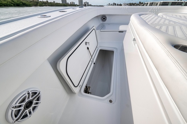 2024 Costa Custom 34