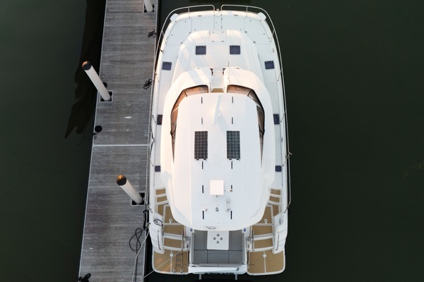 2021 Aquila 44