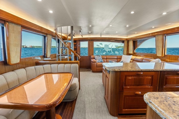 2007 Viking 64