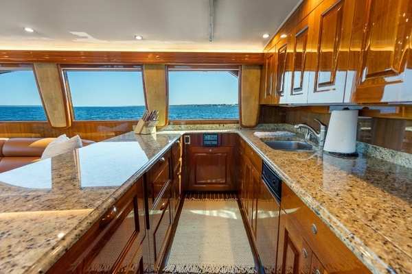 2007 Viking 64