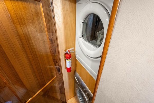 2007 Viking 64