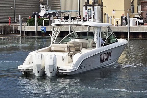 2022 Boston Whaler 32