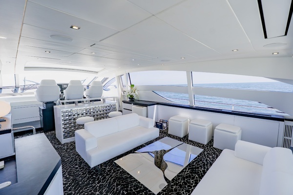 2010 Pershing 80