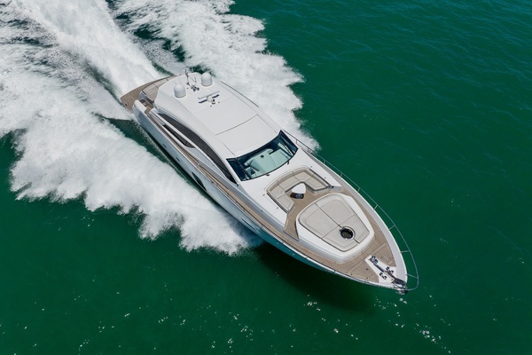 2010 Pershing 80