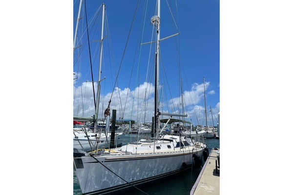 Hylander 46ft Hylas Yacht For Sale