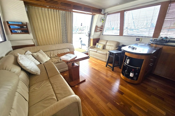 53ft Carver Yacht For Sale