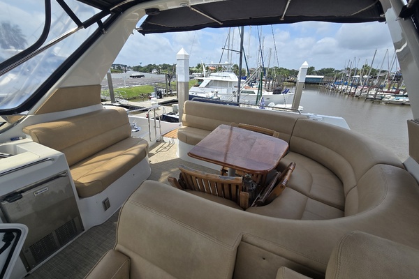 53ft Carver Yacht For Sale