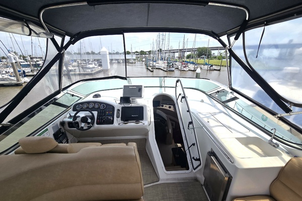 53ft Carver Yacht For Sale