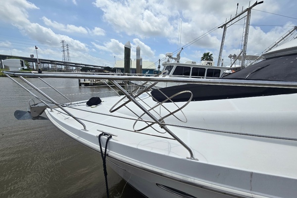 53ft Carver Yacht For Sale