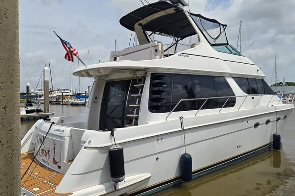 53ft Carver Yacht For Sale