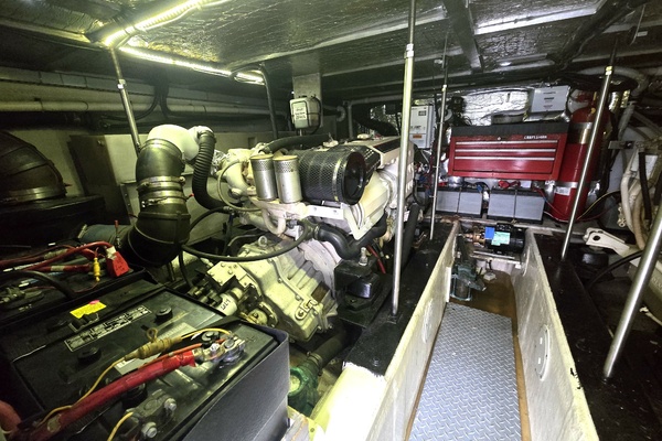 53ft Carver Yacht For Sale