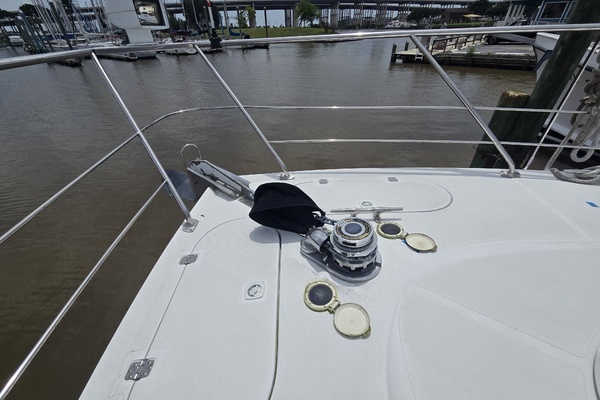 Carver 530 Yacht For Sale