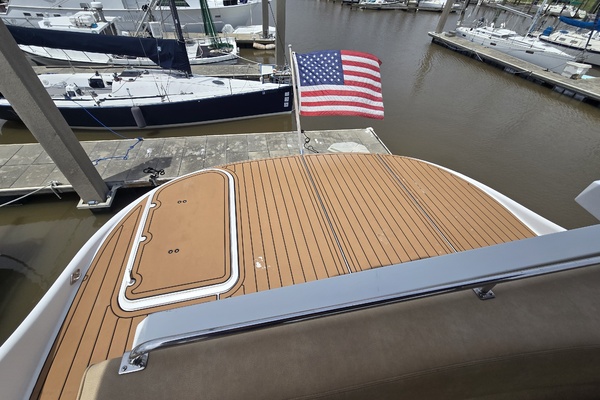 53ft Carver Yacht For Sale