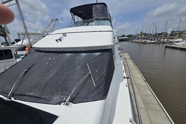 53ft Carver Yacht For Sale