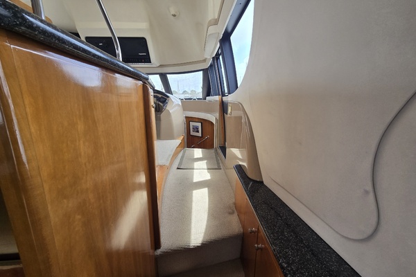 53ft Carver Yacht For Sale