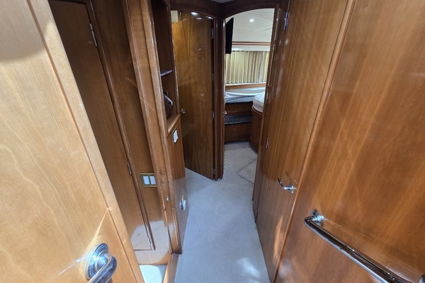 53ft Carver Yacht For Sale