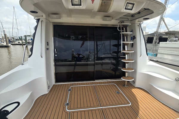 53ft Carver Yacht For Sale