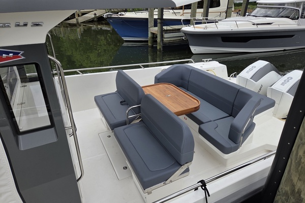 40ft Nimbus Yacht For Sale