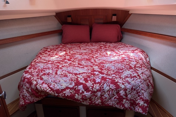 Island Packet  Yacht For Sale