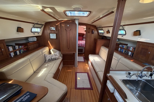38ft Island Packet Yacht For Sale