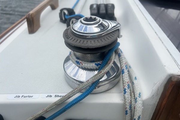 28ft Alerion Yacht For Sale