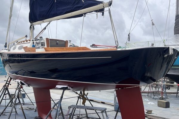 28ft Alerion Yacht For Sale