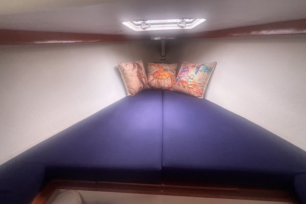 28ft Alerion Yacht For Sale