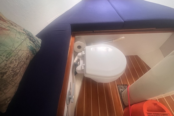 28ft Alerion Yacht For Sale