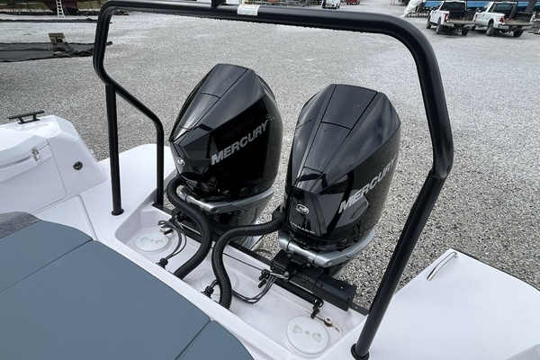 2025 Axopar 37