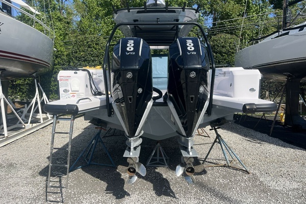 2025 Axopar 37