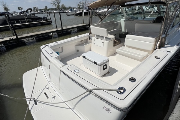 2000 Tiara Yachts 29